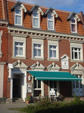 Cafe & Pension JL